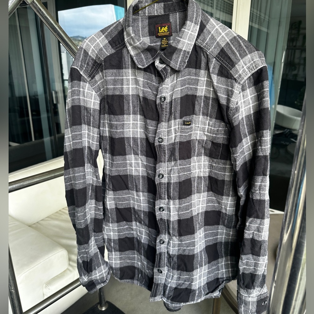 LEE Black Grey White MD Flannel Button Down